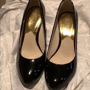 Michael Kors  patent leather heel shoes